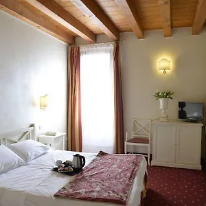 franciscus.hotelinveneto.com/